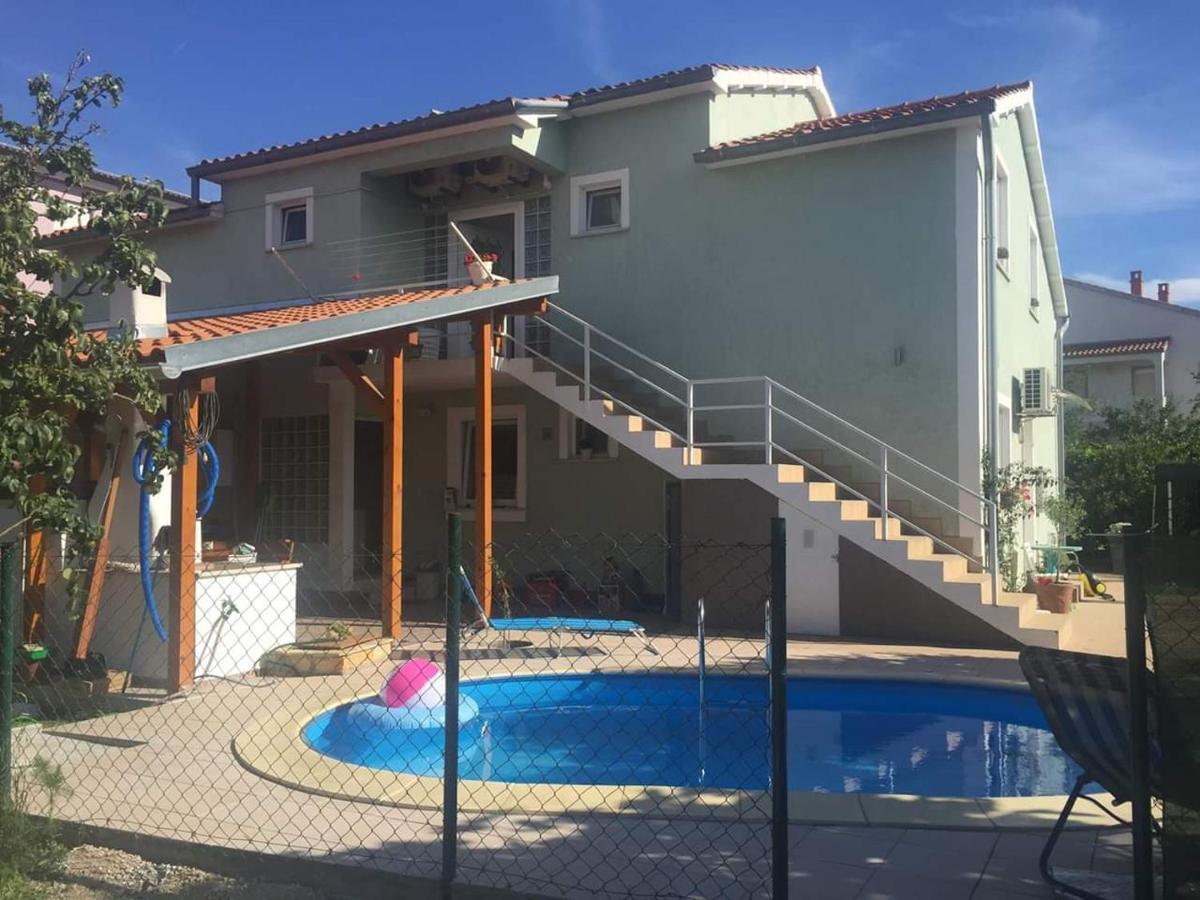 Chillout Apartments With Pool Patricia Fažana Kültér fotó