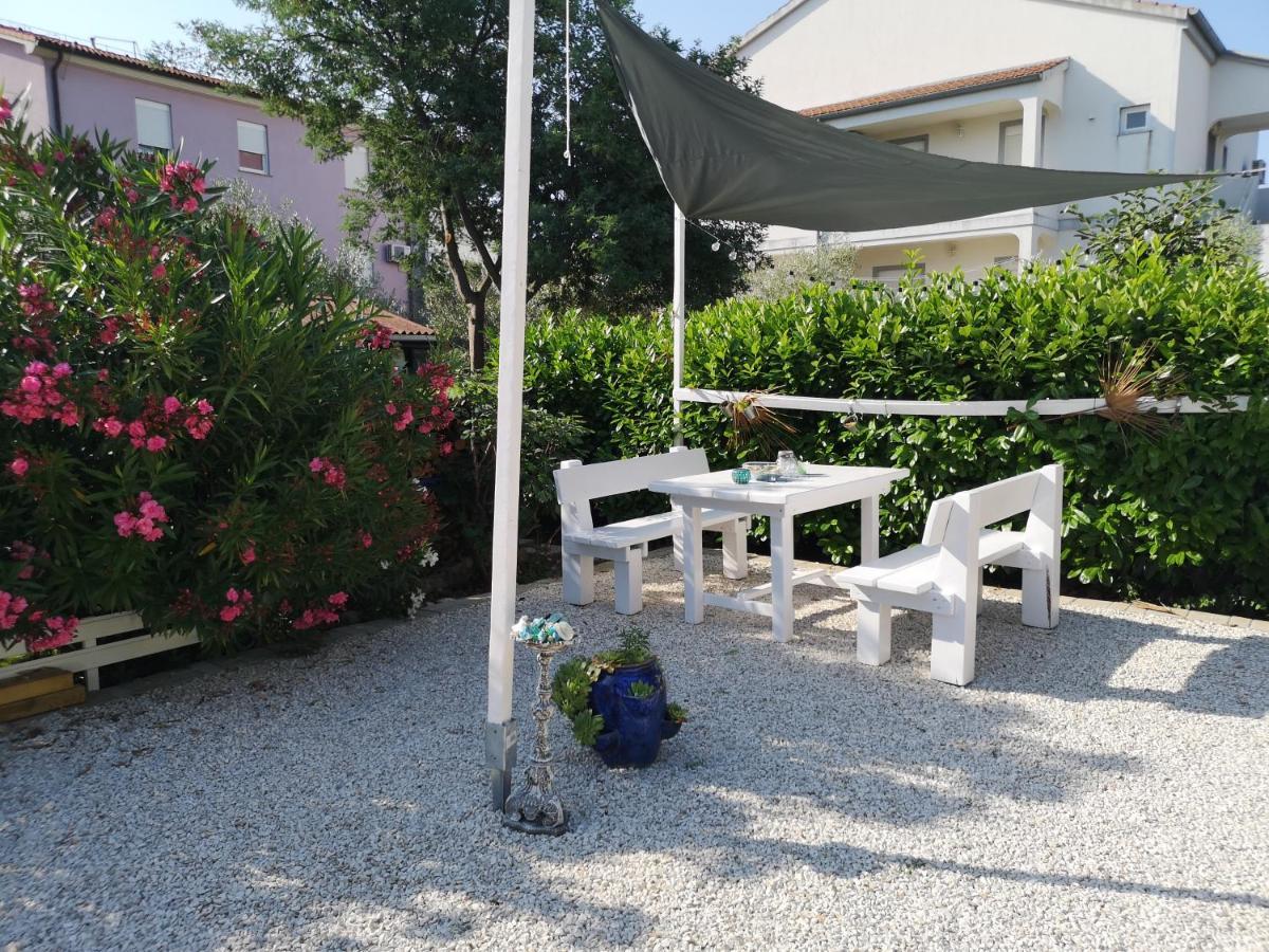 Chillout Apartments With Pool Patricia Fažana Kültér fotó